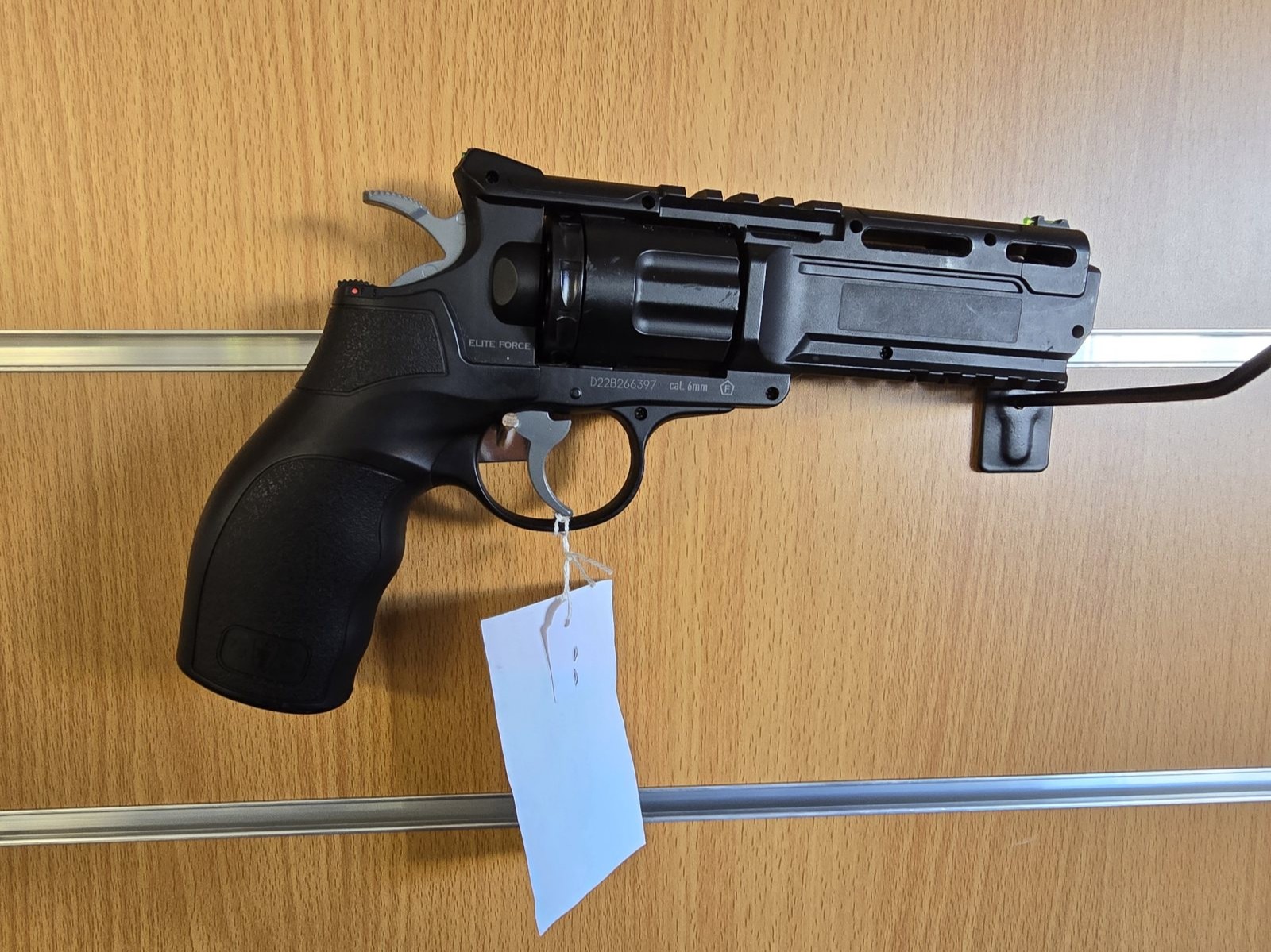 Revolver R8  co2  occasion