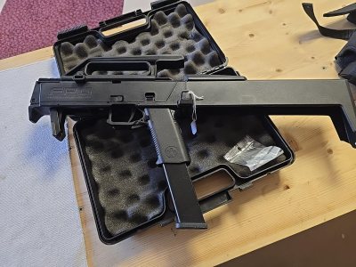 FMG FMG-9 – RÉPLIQUE TYPE MACHINE-PISTOL MAGPUL